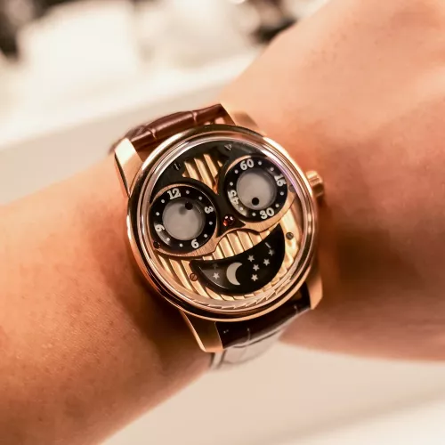 Smiley Roller Watch Rolling Eye Dials & Luminous Smile